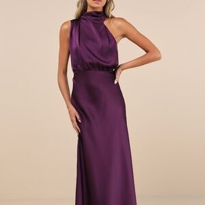 Lulu's distinctive charm purple satin maxi